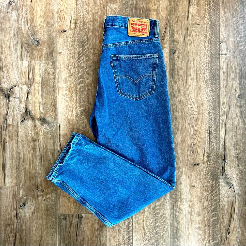 Levi’s 550 Relaxed Fit Medium Wash Jeans